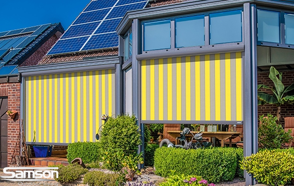External blind yellow stripe