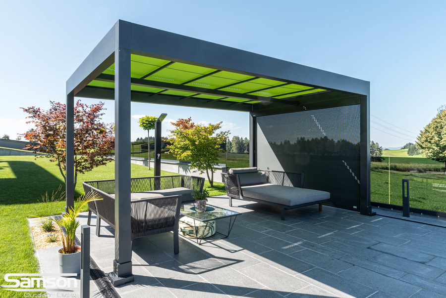 Markilux Markant with side blind